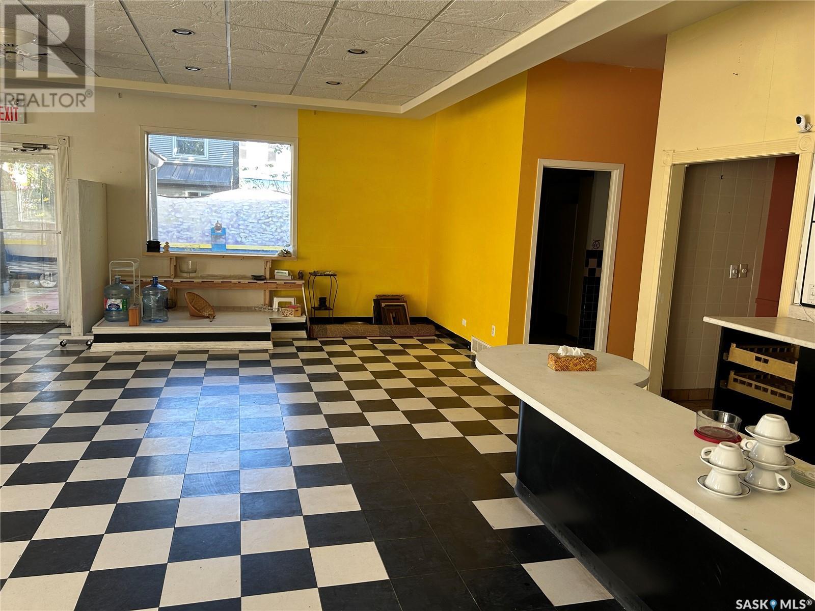 65 2nd Avenue Property Photo 15