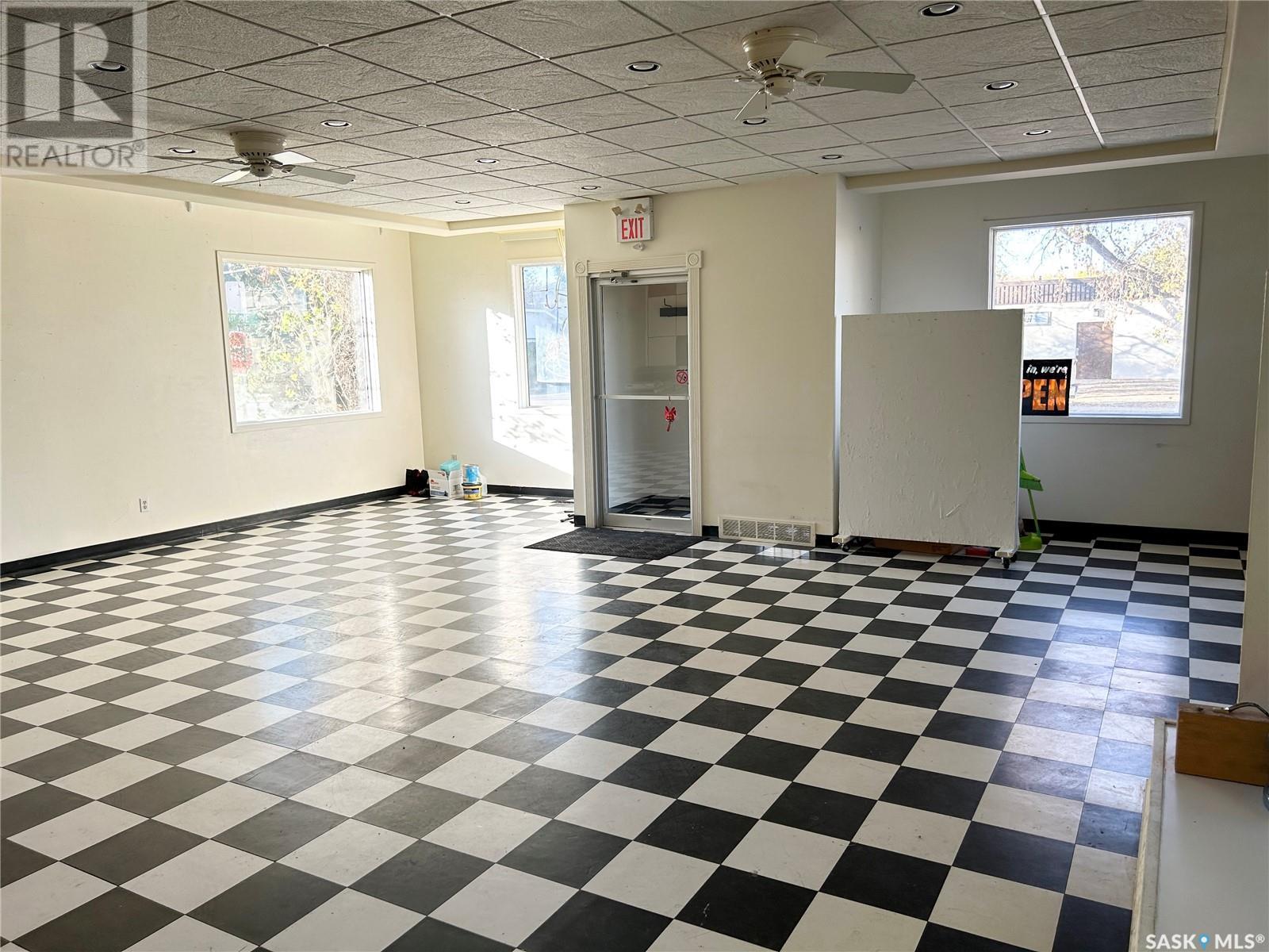 65 2nd Avenue Property Photo 17