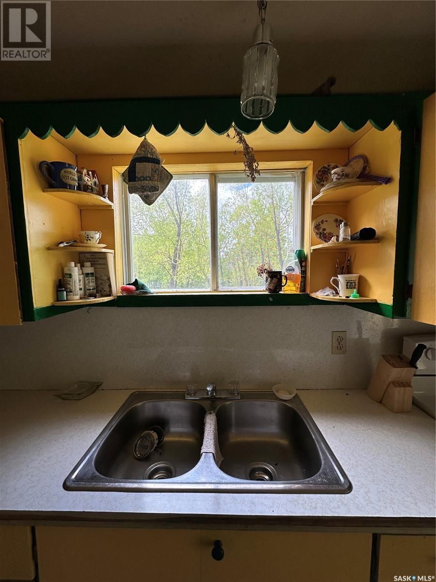 28 Oak Bay Property Photo 8