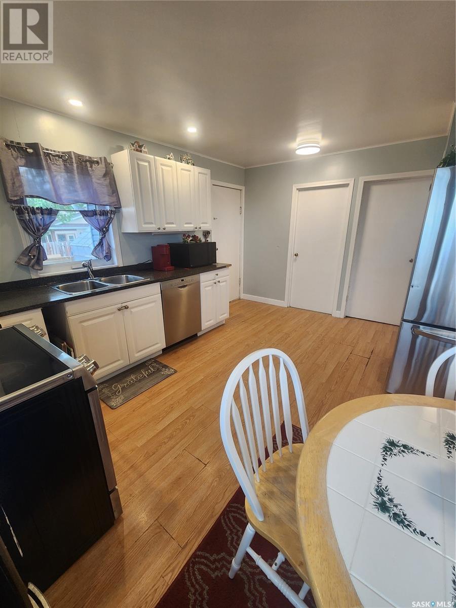101 Centre Street Property Photo 4