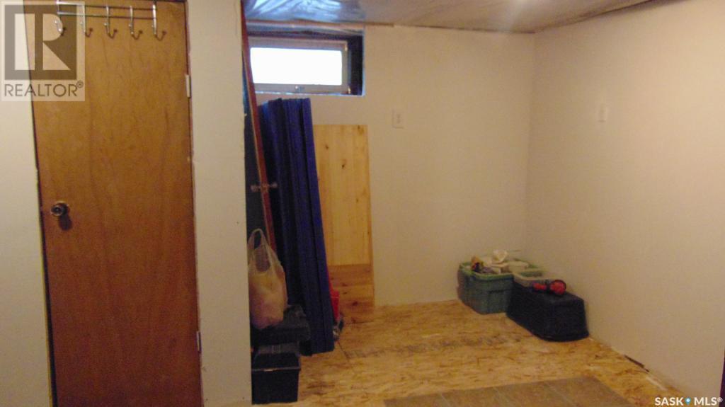 412 1st Avenue W Property Photo 27