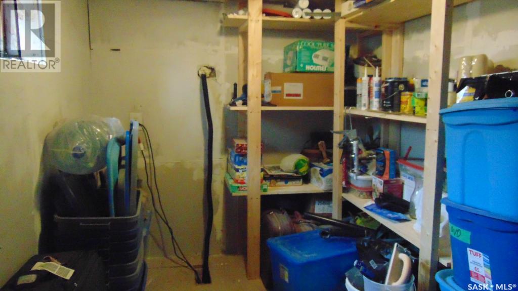 412 1st Avenue W Property Photo 29