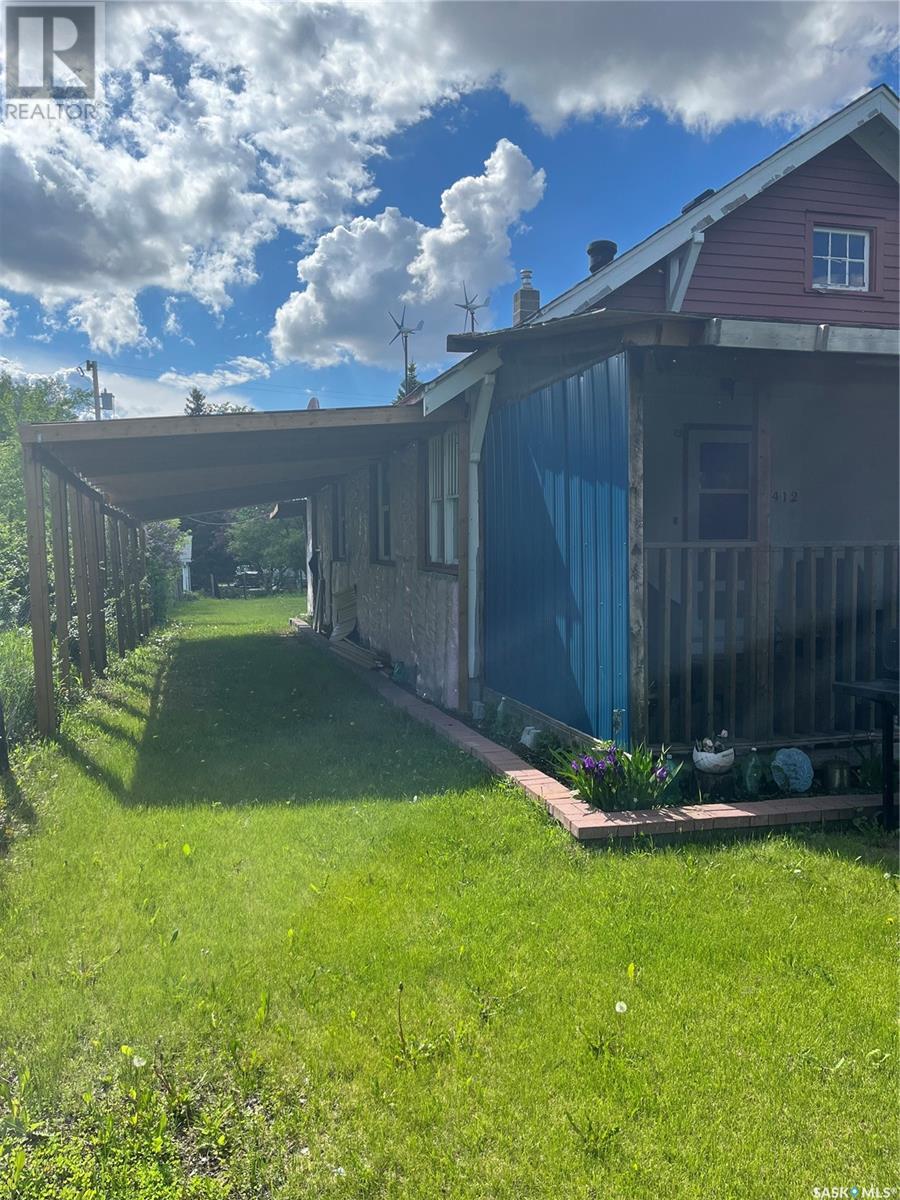 412 1st Avenue W Property Photo 41