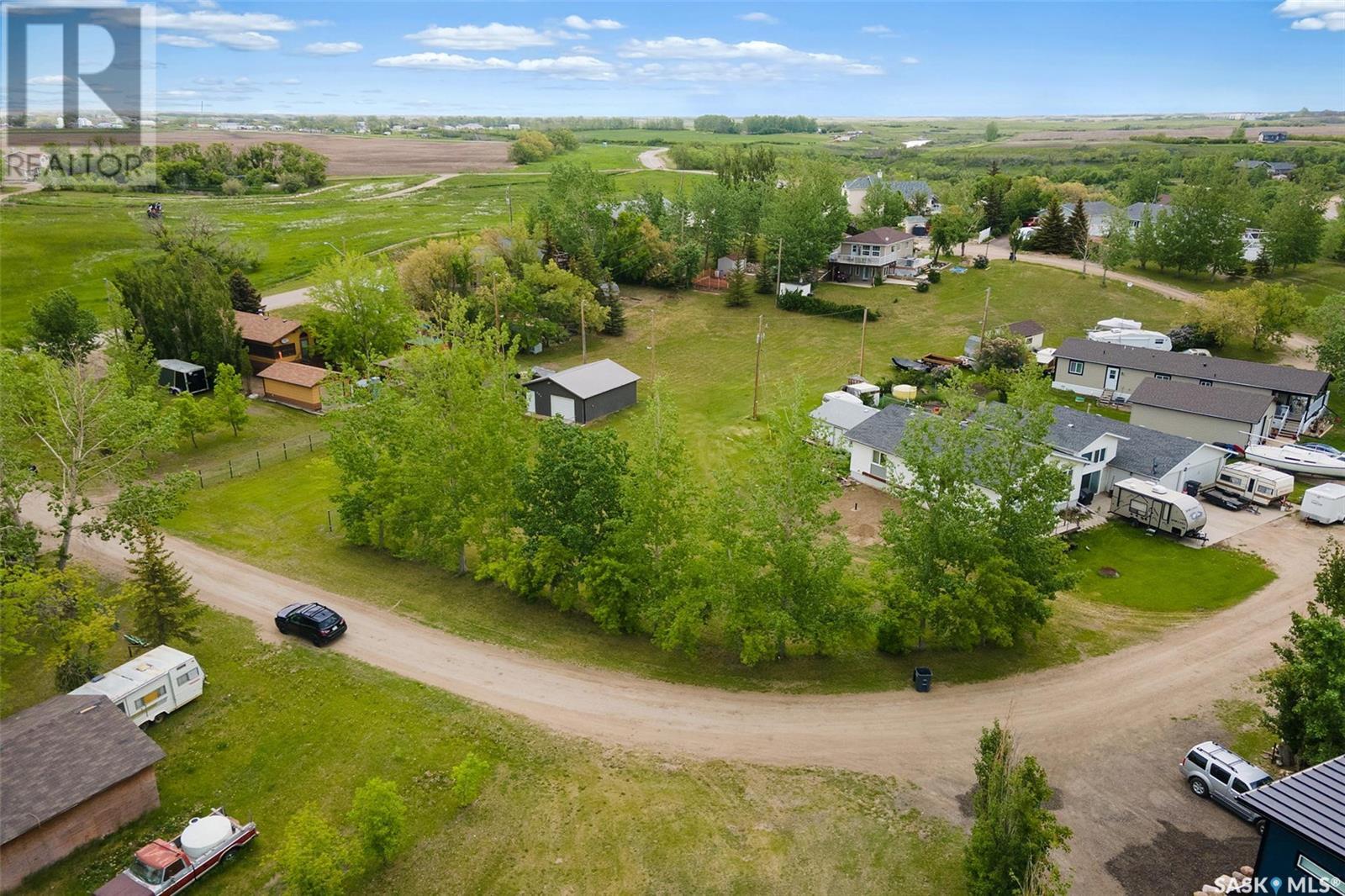 220 Alfred Crescent Property Photo 7