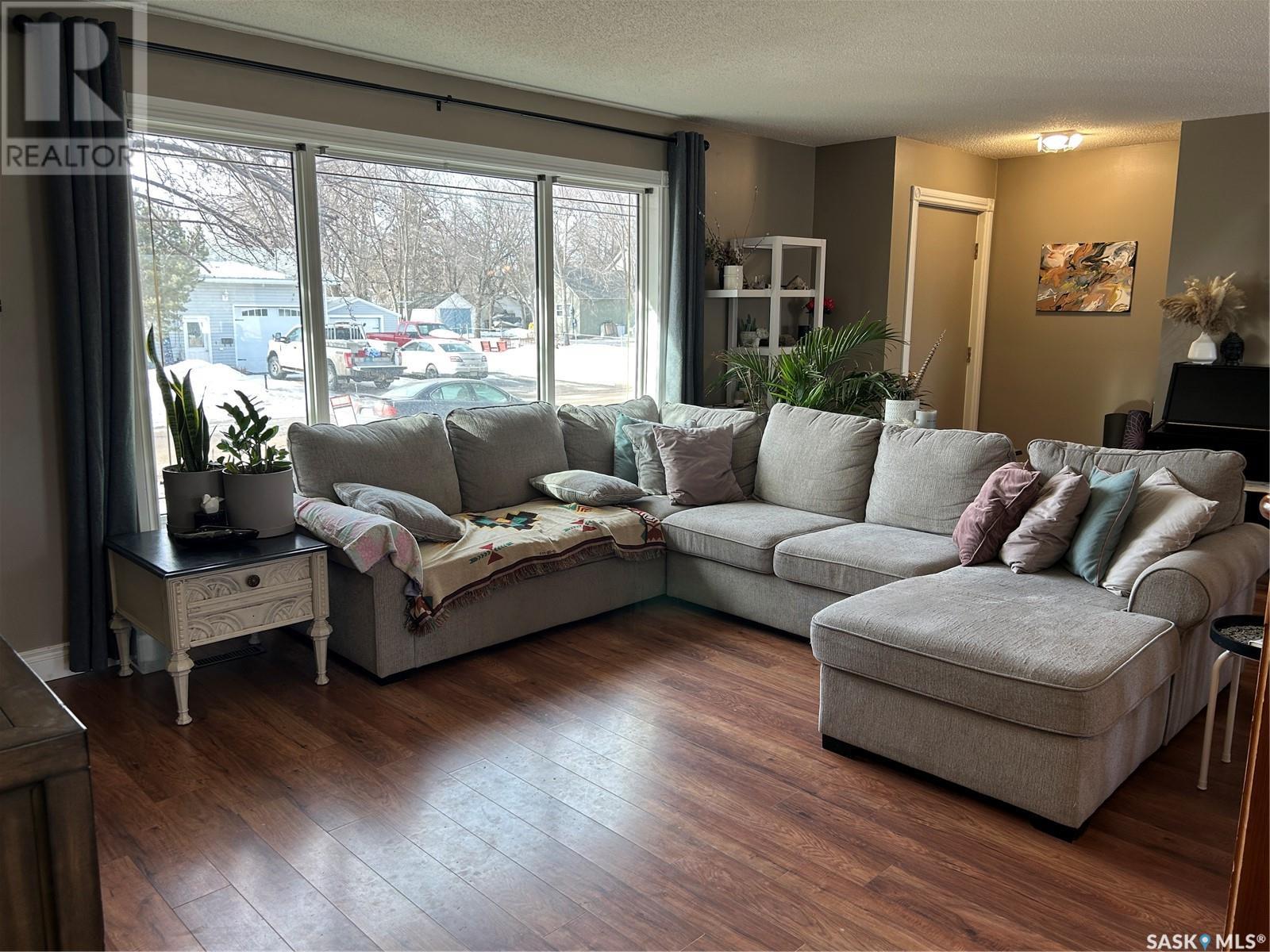 848 Beryl Avenue Property Photo 3