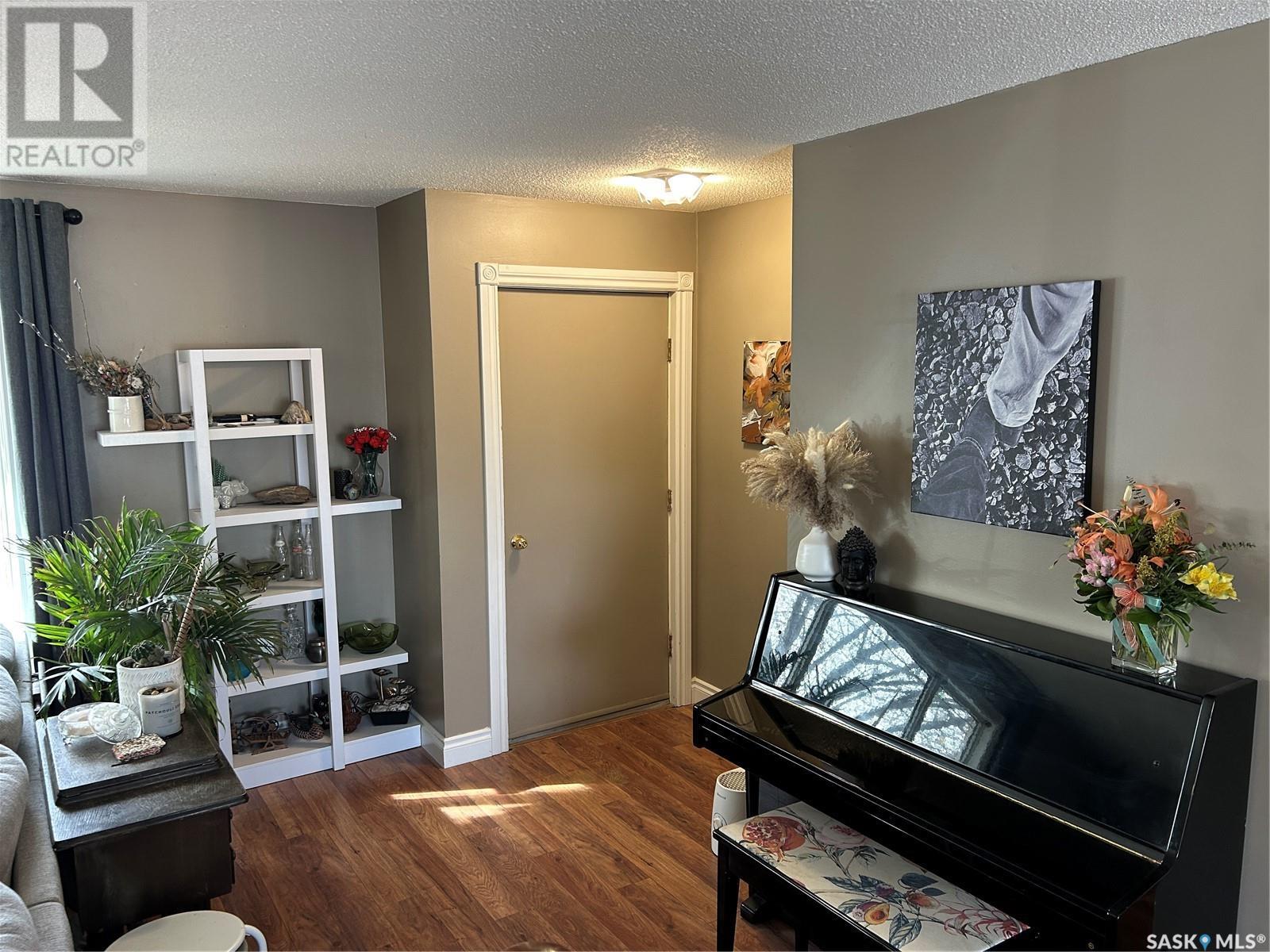 848 Beryl Avenue Property Photo 10