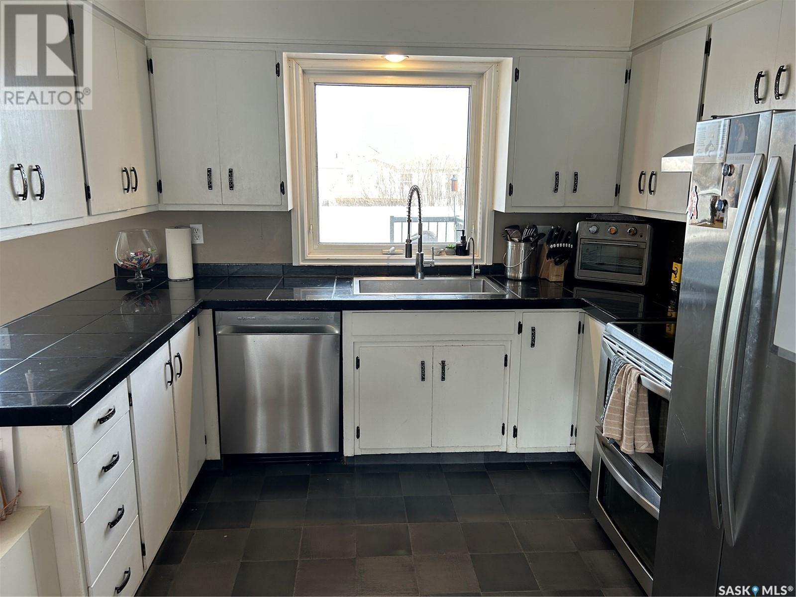 848 Beryl Avenue Property Photo 18