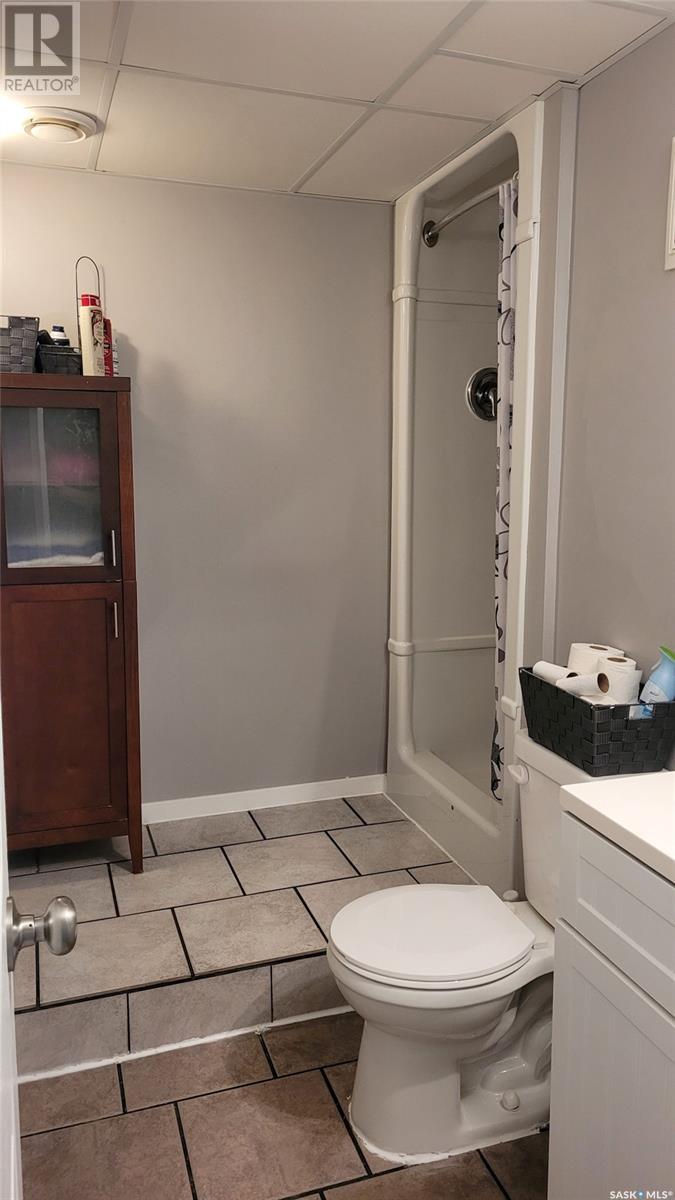 702 6th Street E Property Photo 9