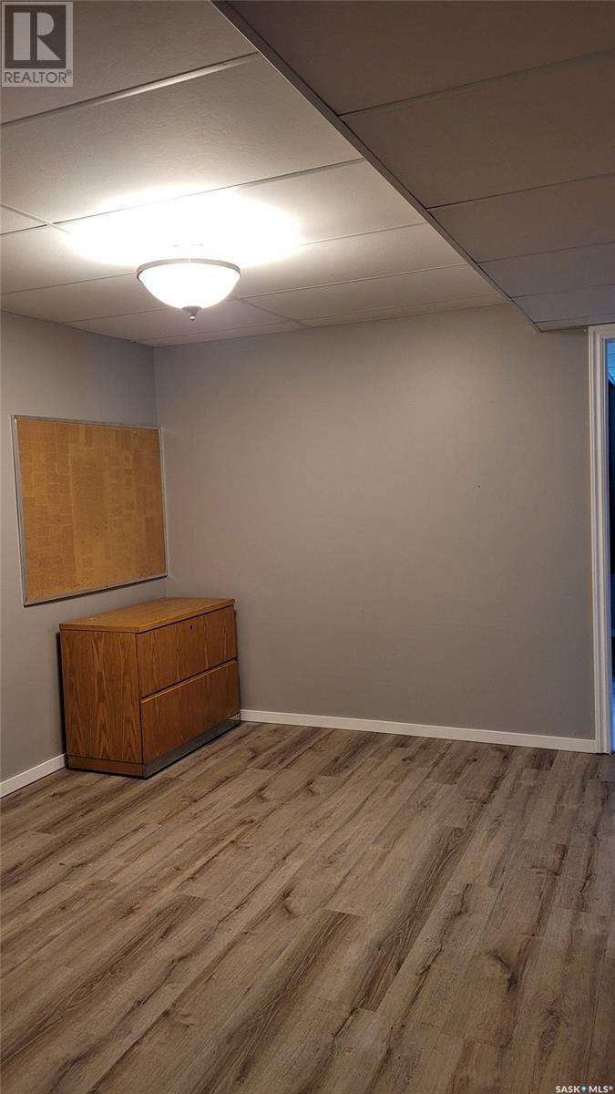 702 6th Street E Property Photo 17