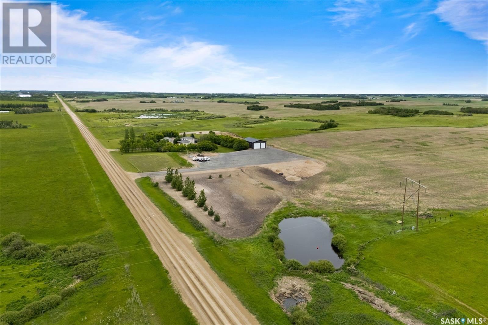 Szeles Acreage Property Photo 3