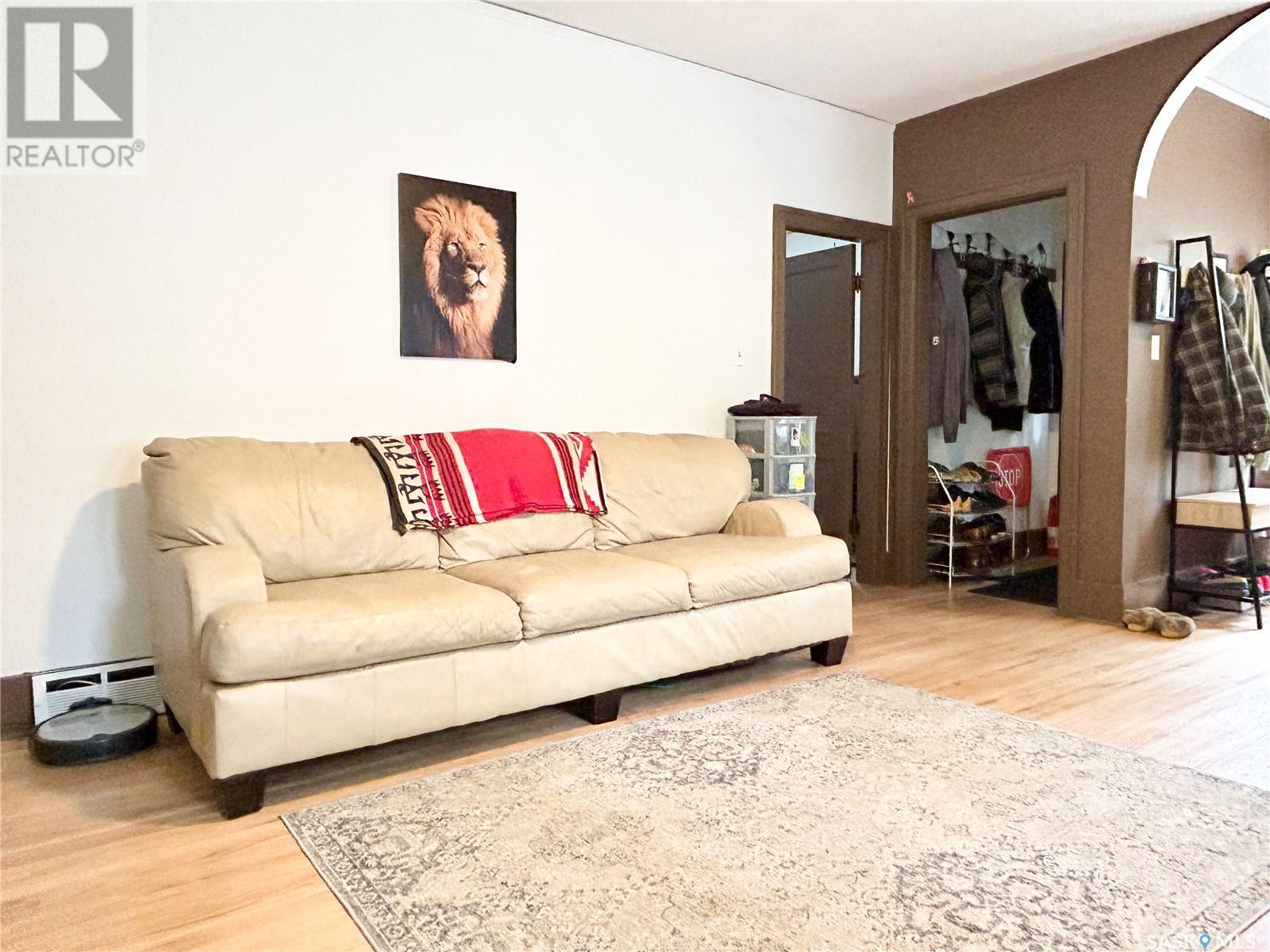 1161 105th Street Property Photo 3