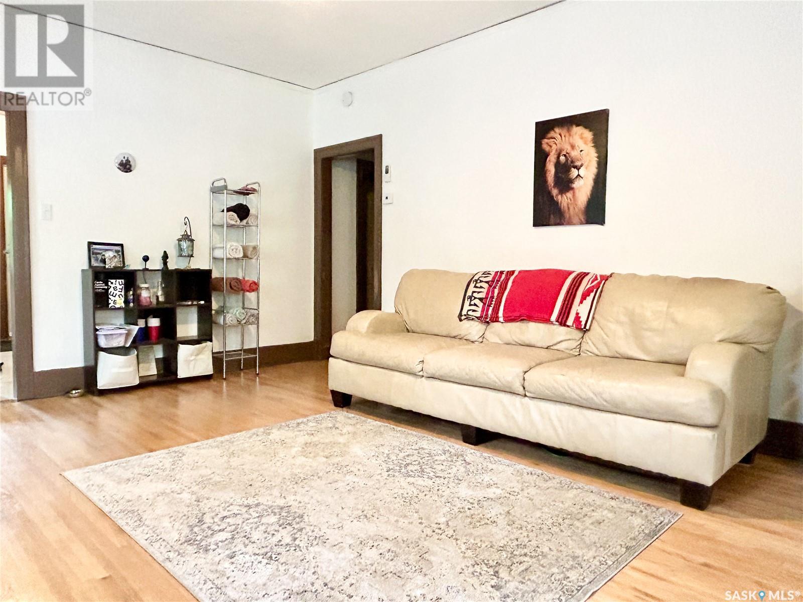 1161 105th Street Property Photo 4