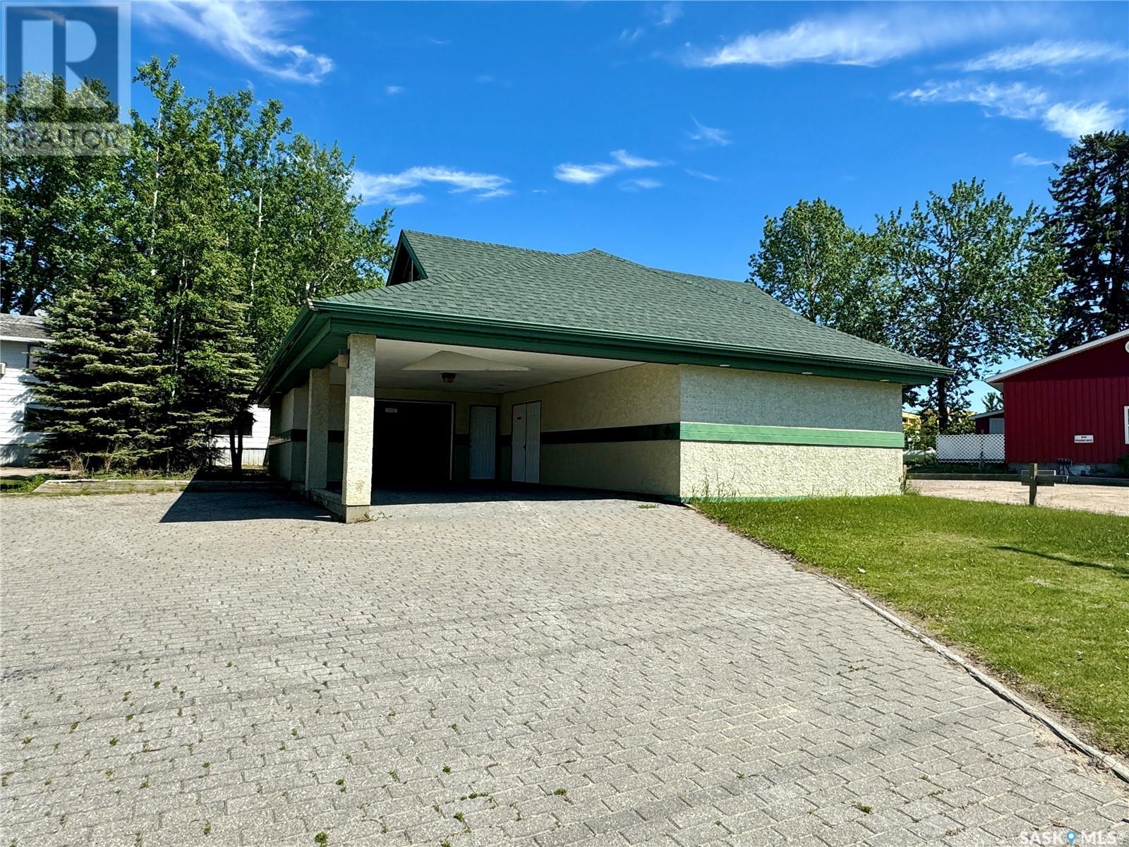 508 La Ronge Avenue Property Photo 25
