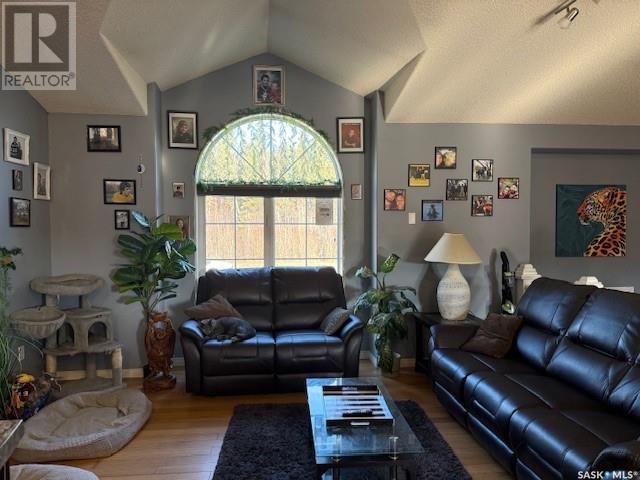 1303 Studer Street Property Photo 4