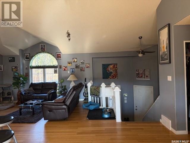 1303 Studer Street Property Photo 6