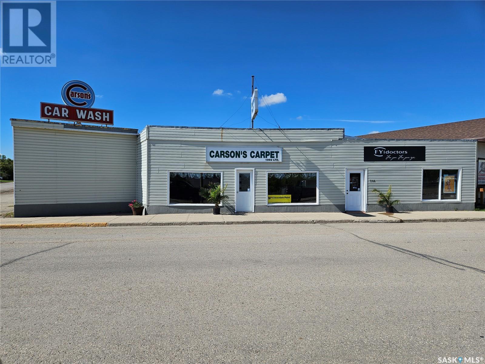 712 Railway Street Property Photo 18