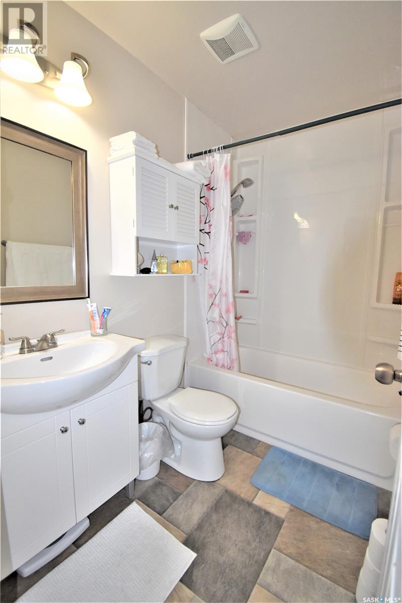 108 Maple Street Property Photo 25