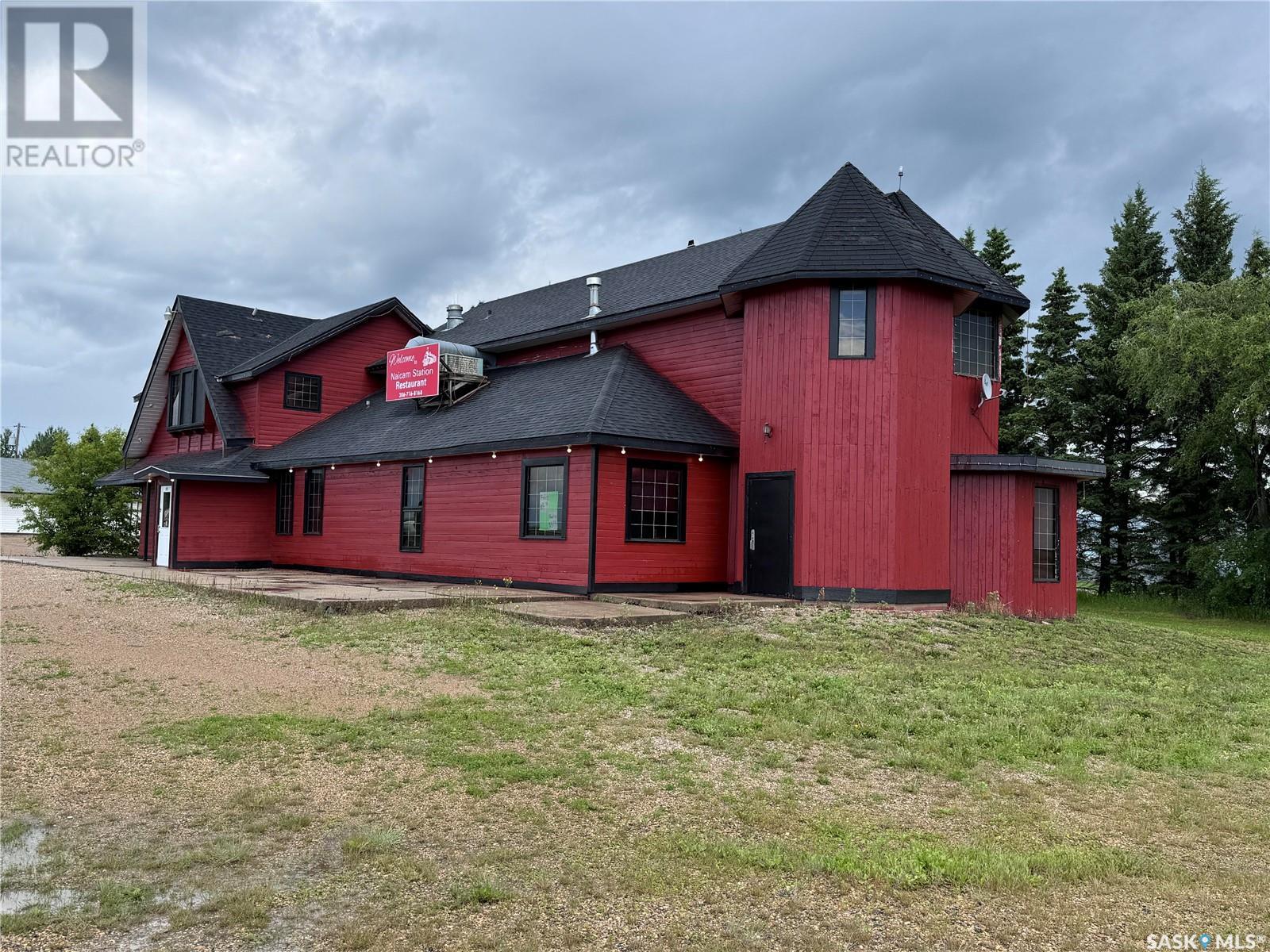 111 5th Avenue S Property Photo 3