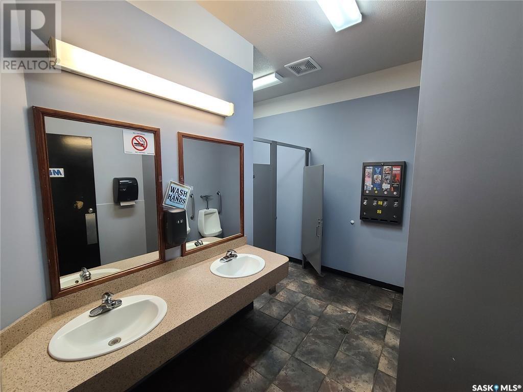 101 Railway Avenue W Property Photo 20