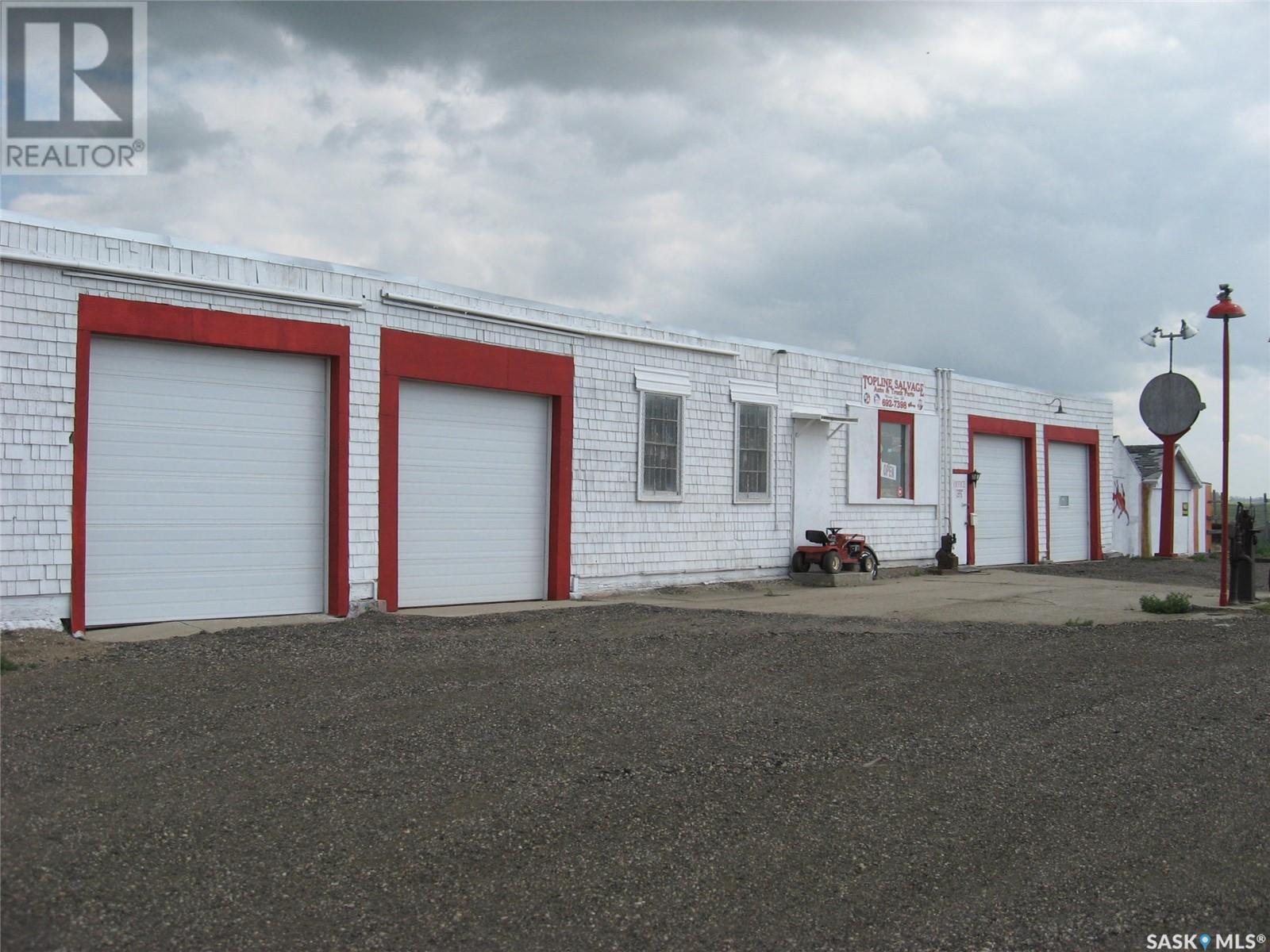 Top Line Salvage Property Photo 2