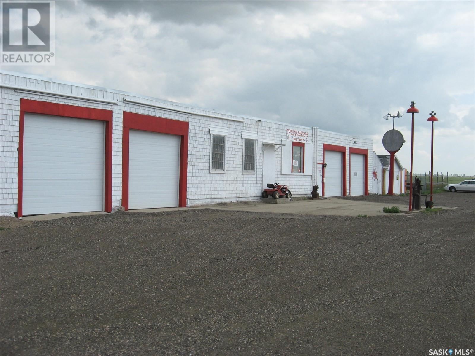 Top Line Salvage Property Photo 4