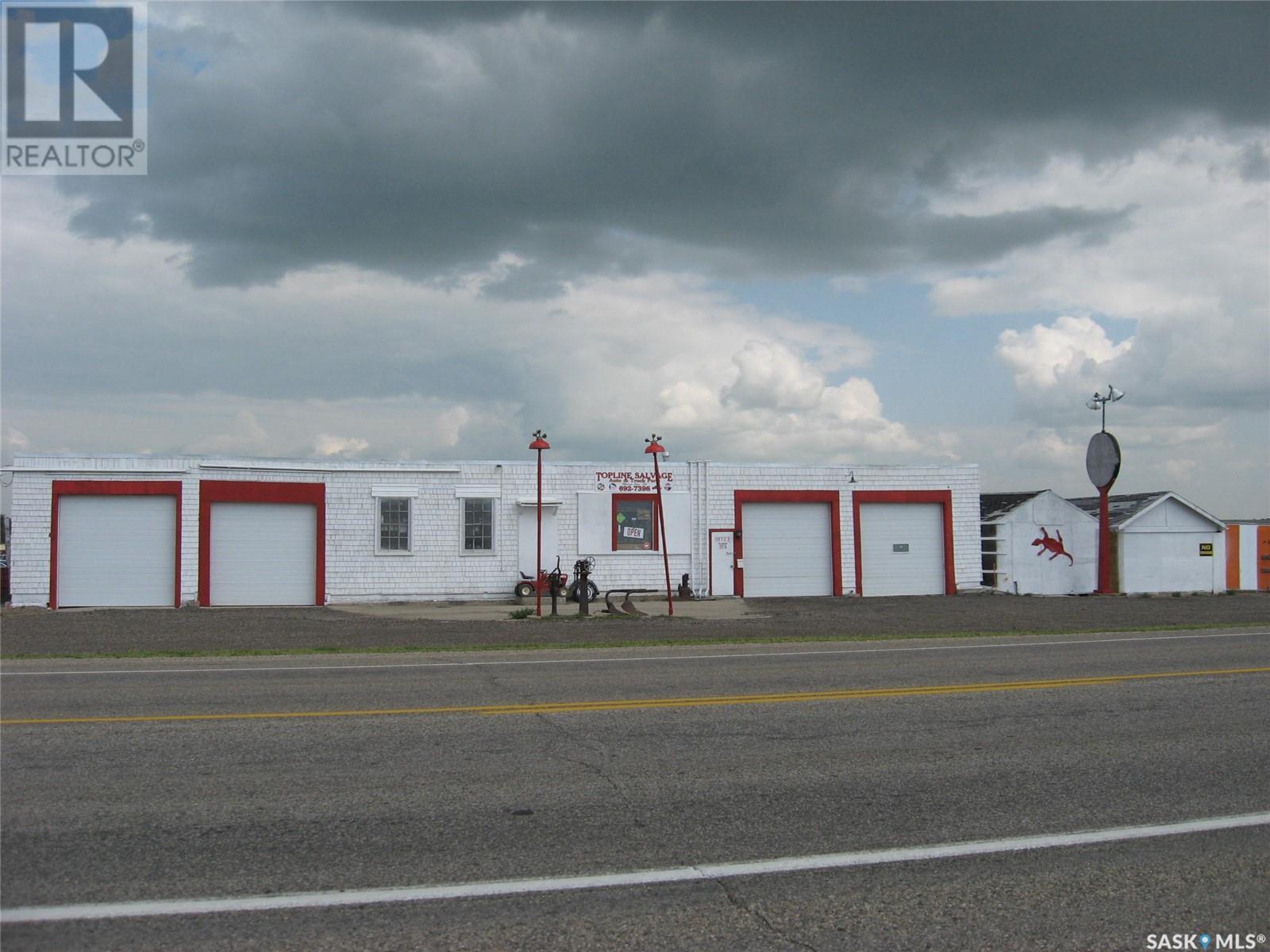 Top Line Salvage Property Photo 9