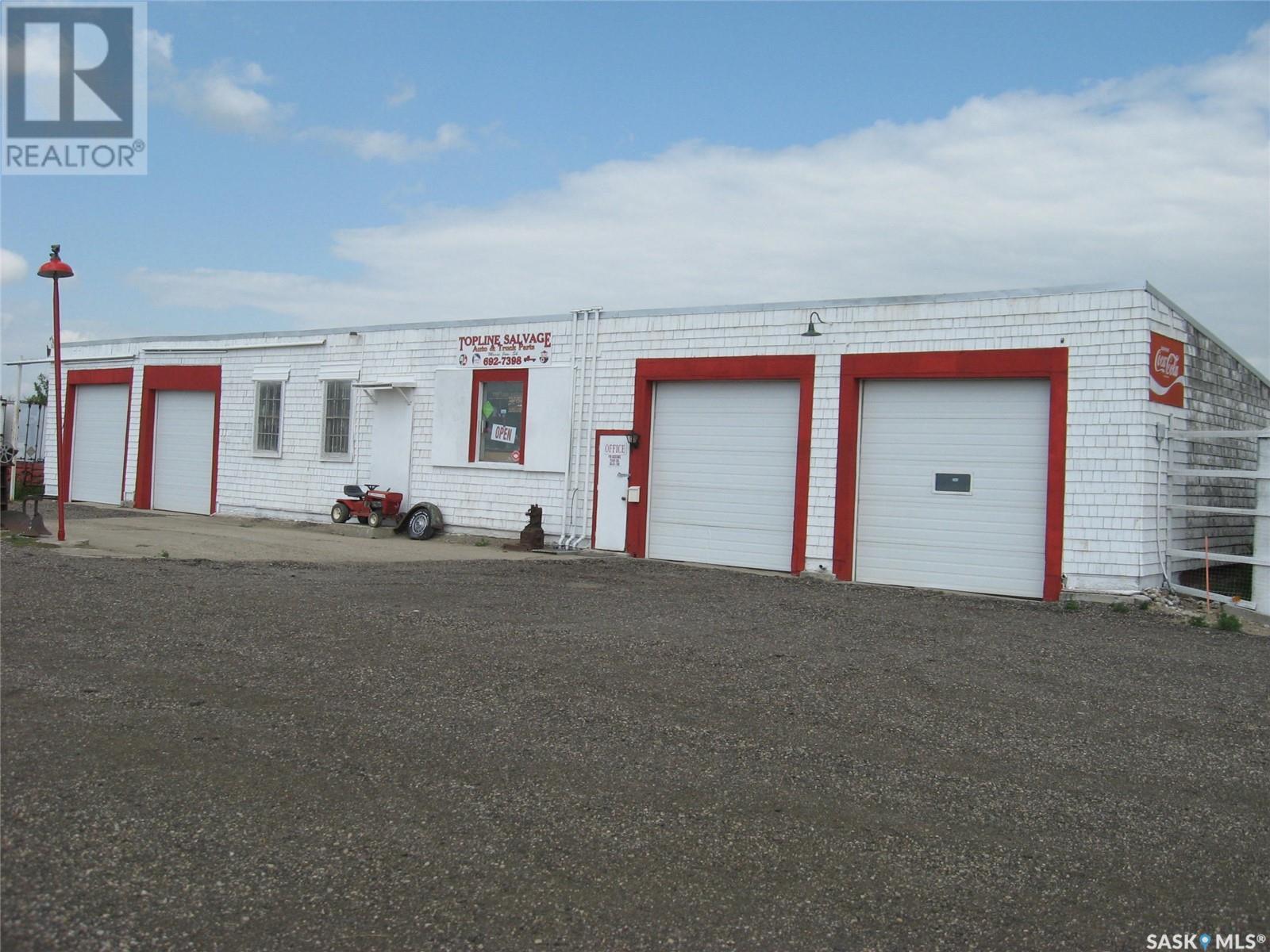 Top Line Salvage Property Photo 13