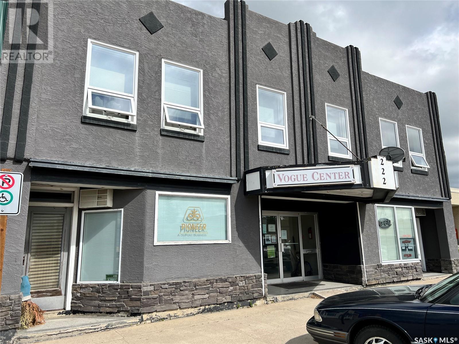 222 Bosworth Street Property Photo 1
