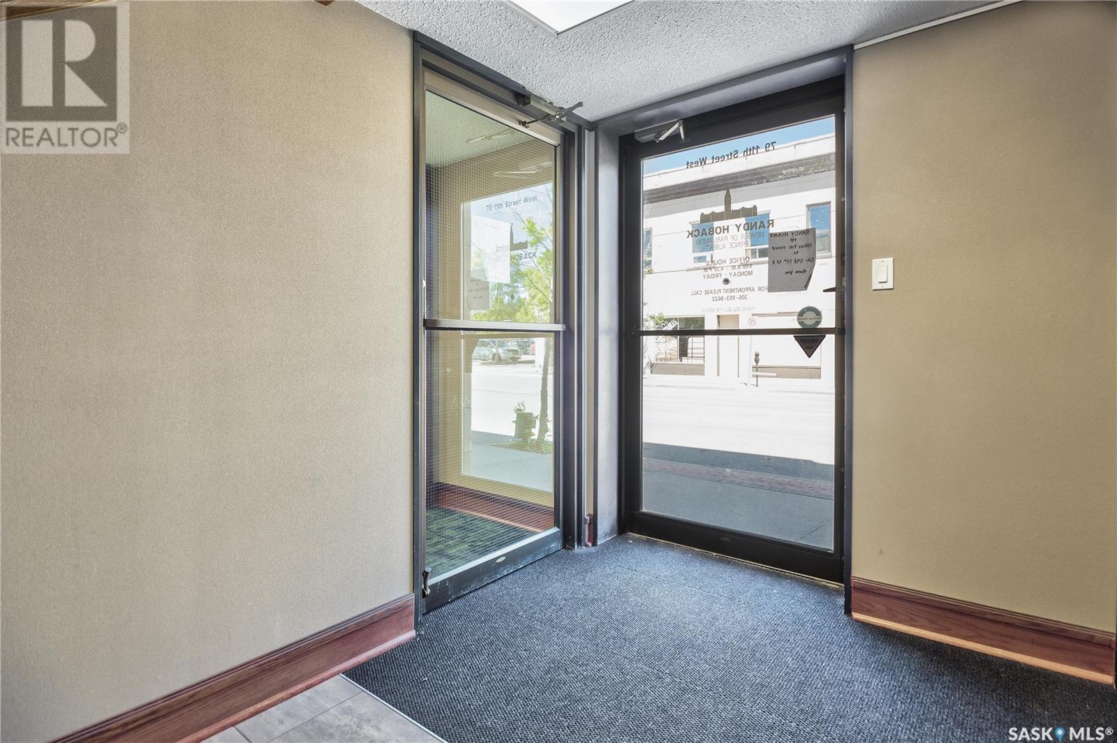 B 1102 1st Avenue W Property Photo 2