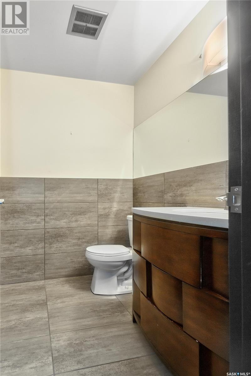 B 1102 1st Avenue W Property Photo 7