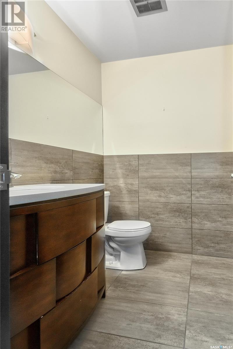 B 1102 1st Avenue W Property Photo 12