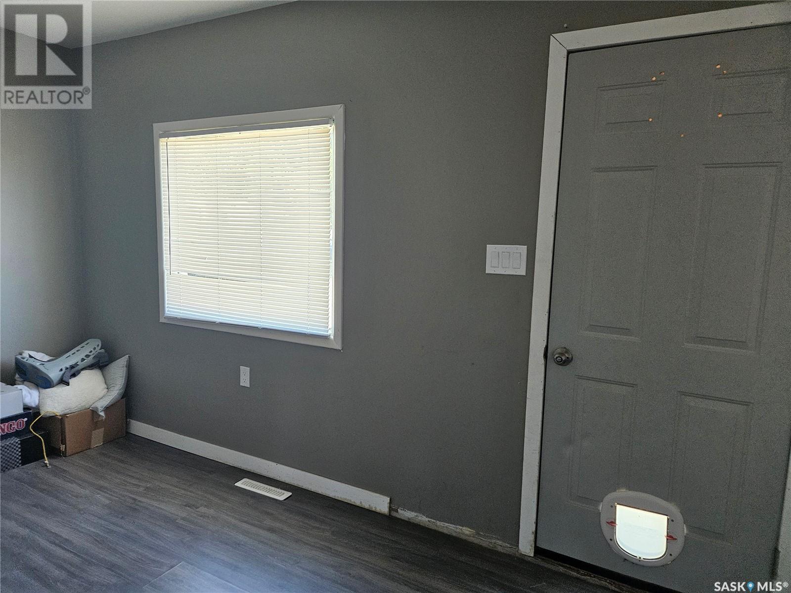 4575 Price Avenue Property Photo 2