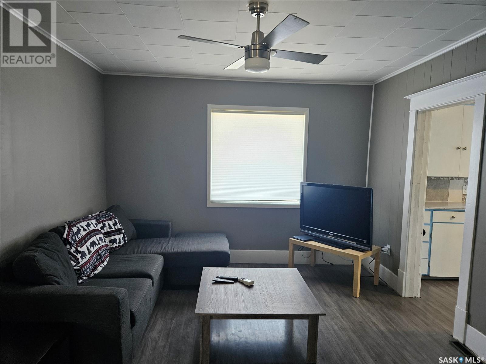 4575 Price Avenue Property Photo 4