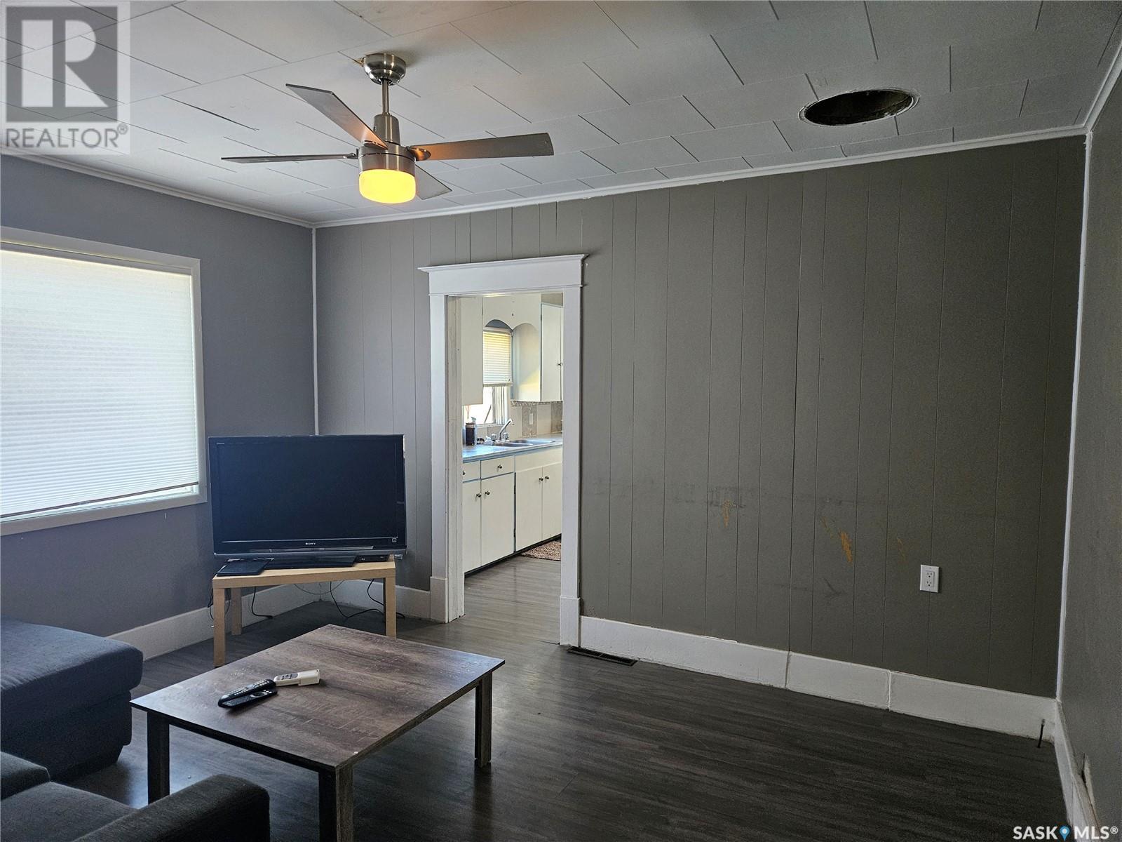 4575 Price Avenue Property Photo 6