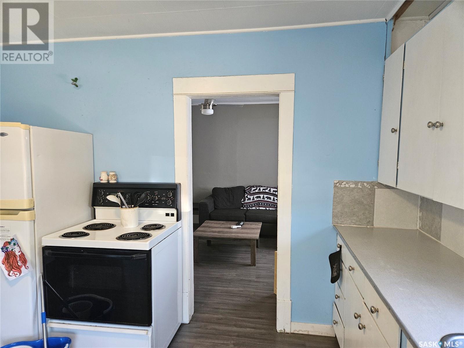 4575 Price Avenue Property Photo 7
