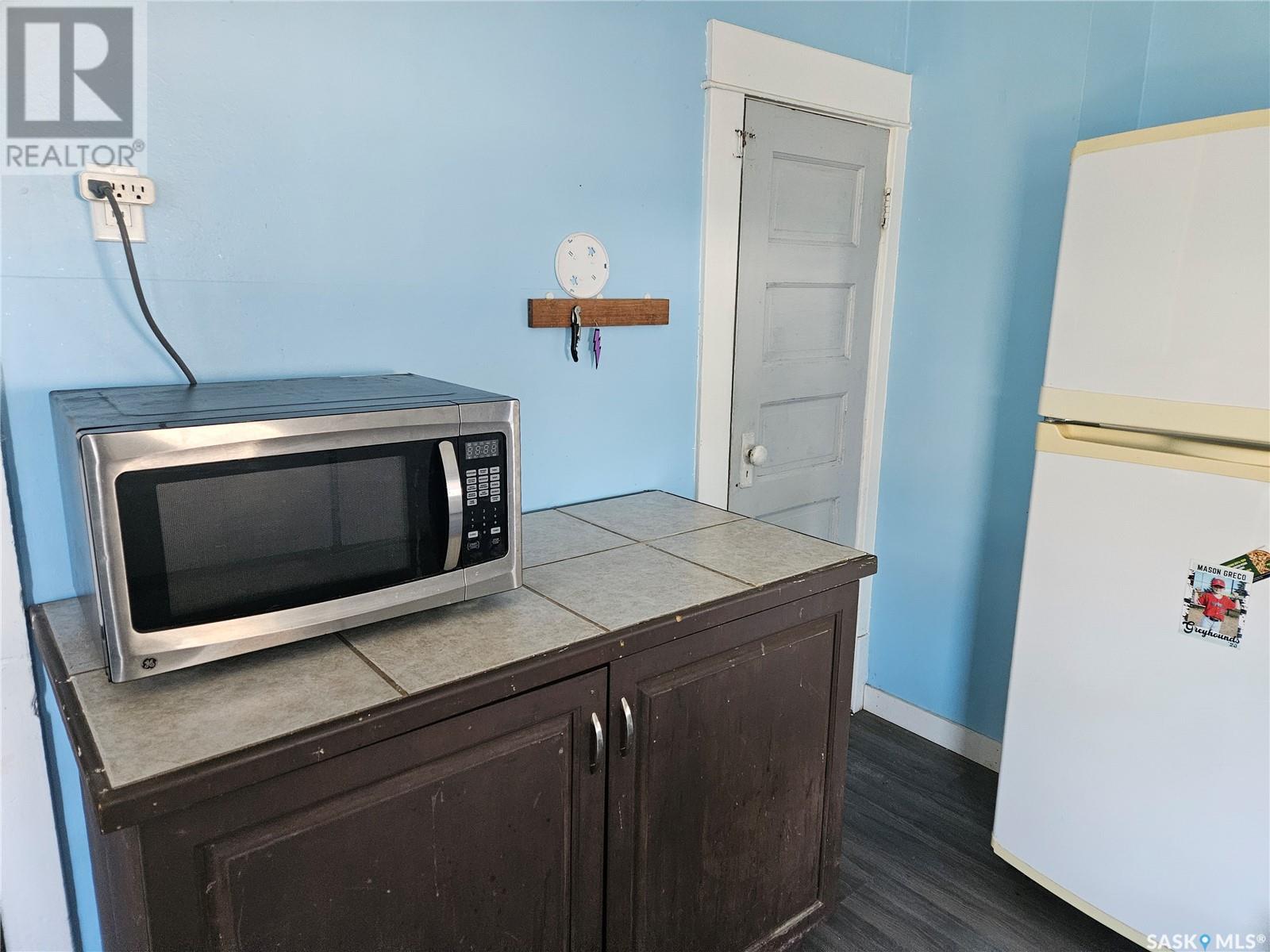 4575 Price Avenue Property Photo 8