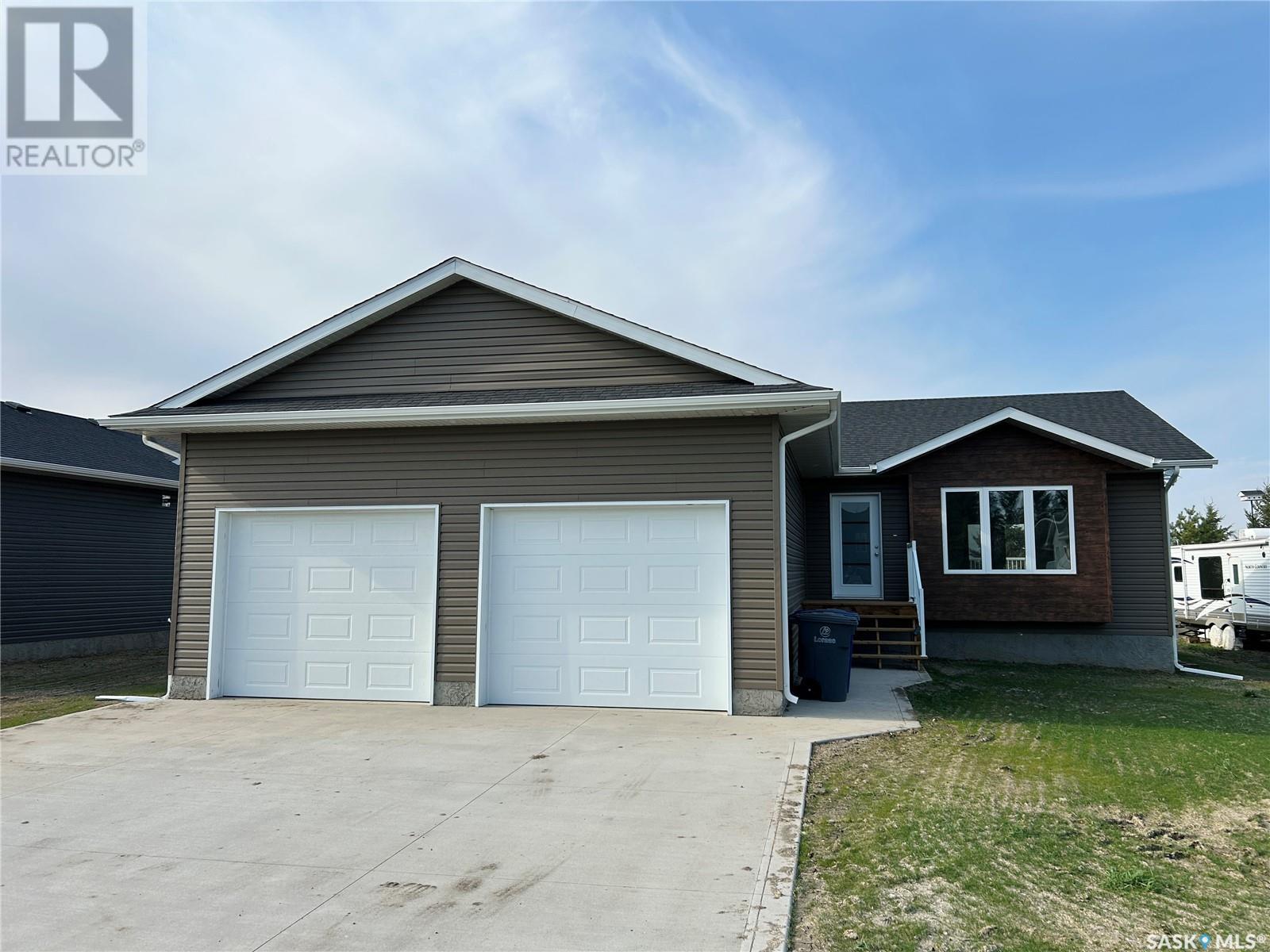 216 Kestrel Court Property Photo