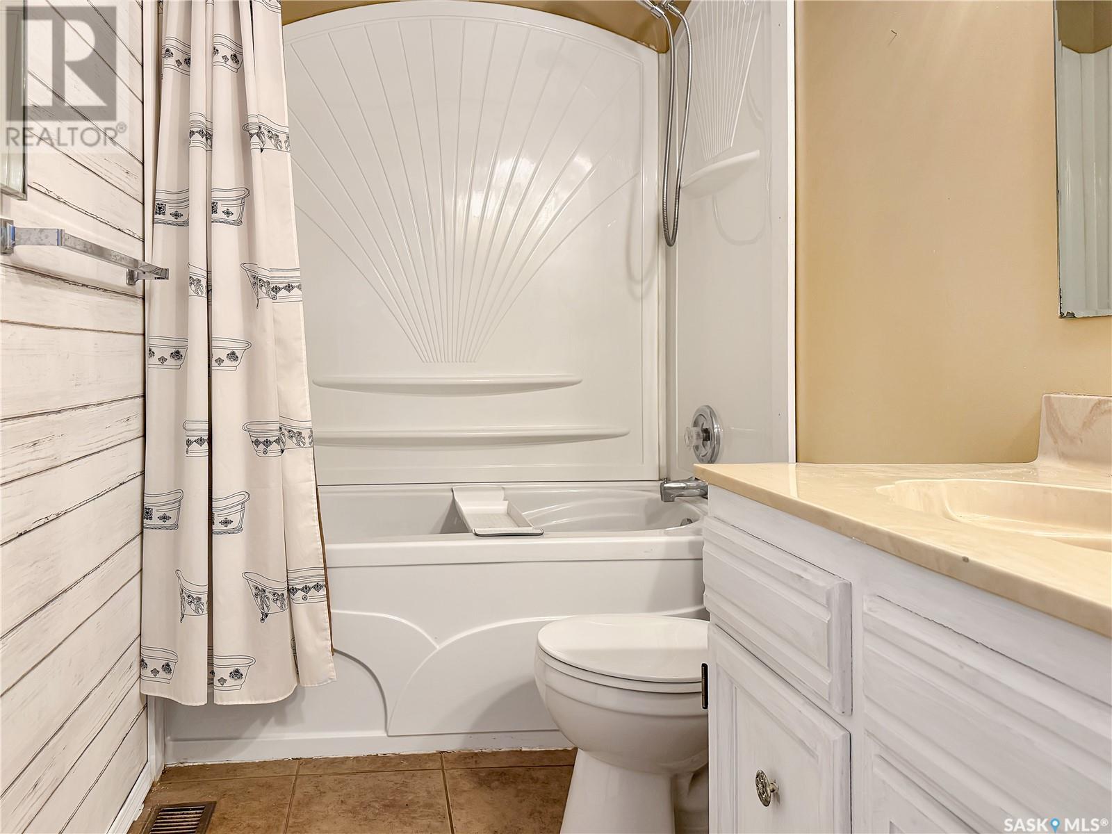 318 Orton Street Property Photo 7