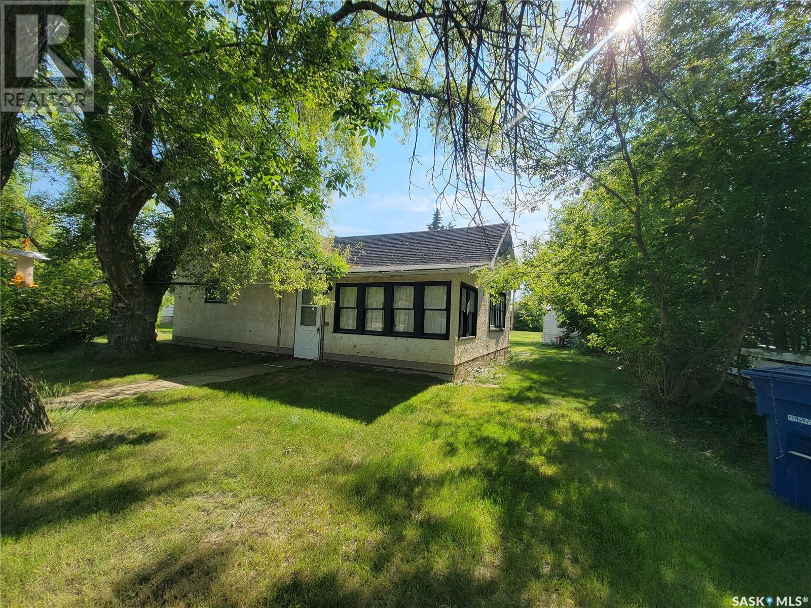 202 Irvine Street Property Photo