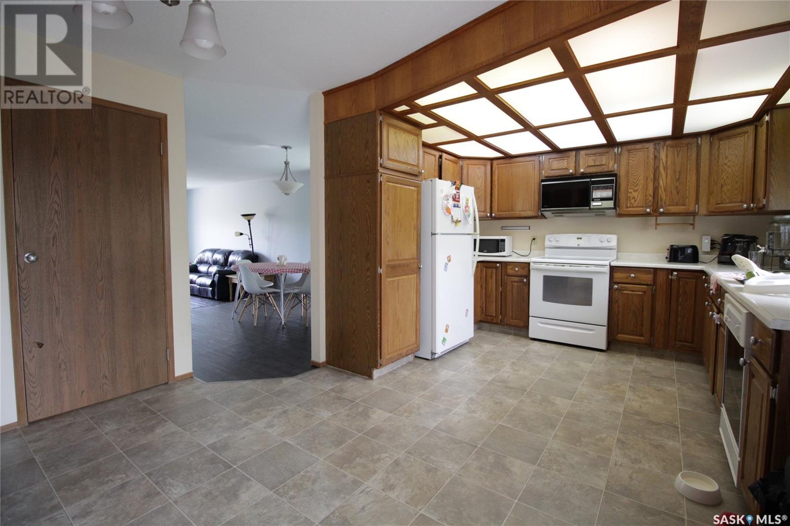 221 4th Avenue Property Photo 5