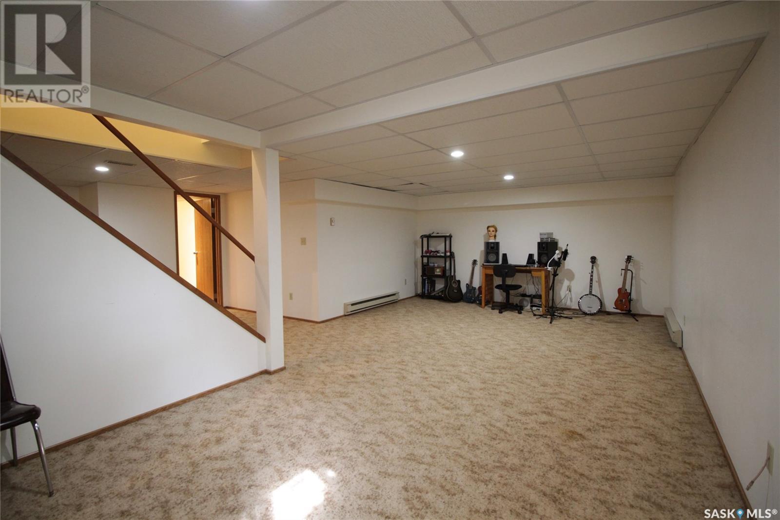 221 4th Avenue Property Photo 19
