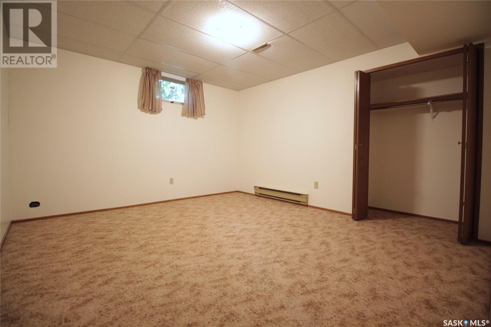 221 4th Avenue Property Photo 22