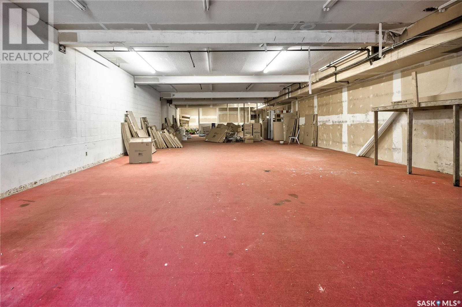 36 13th Street W Property Photo 10