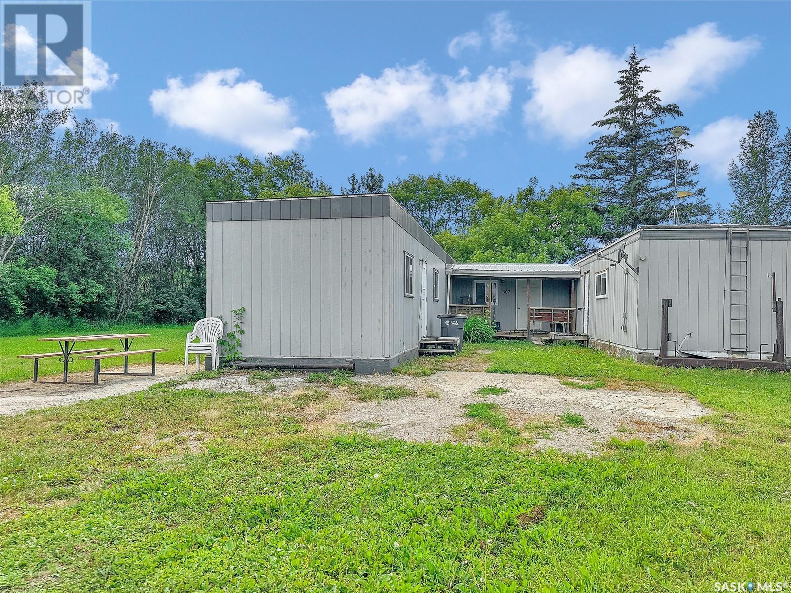 307 Mcdonald Street Property Photo 2