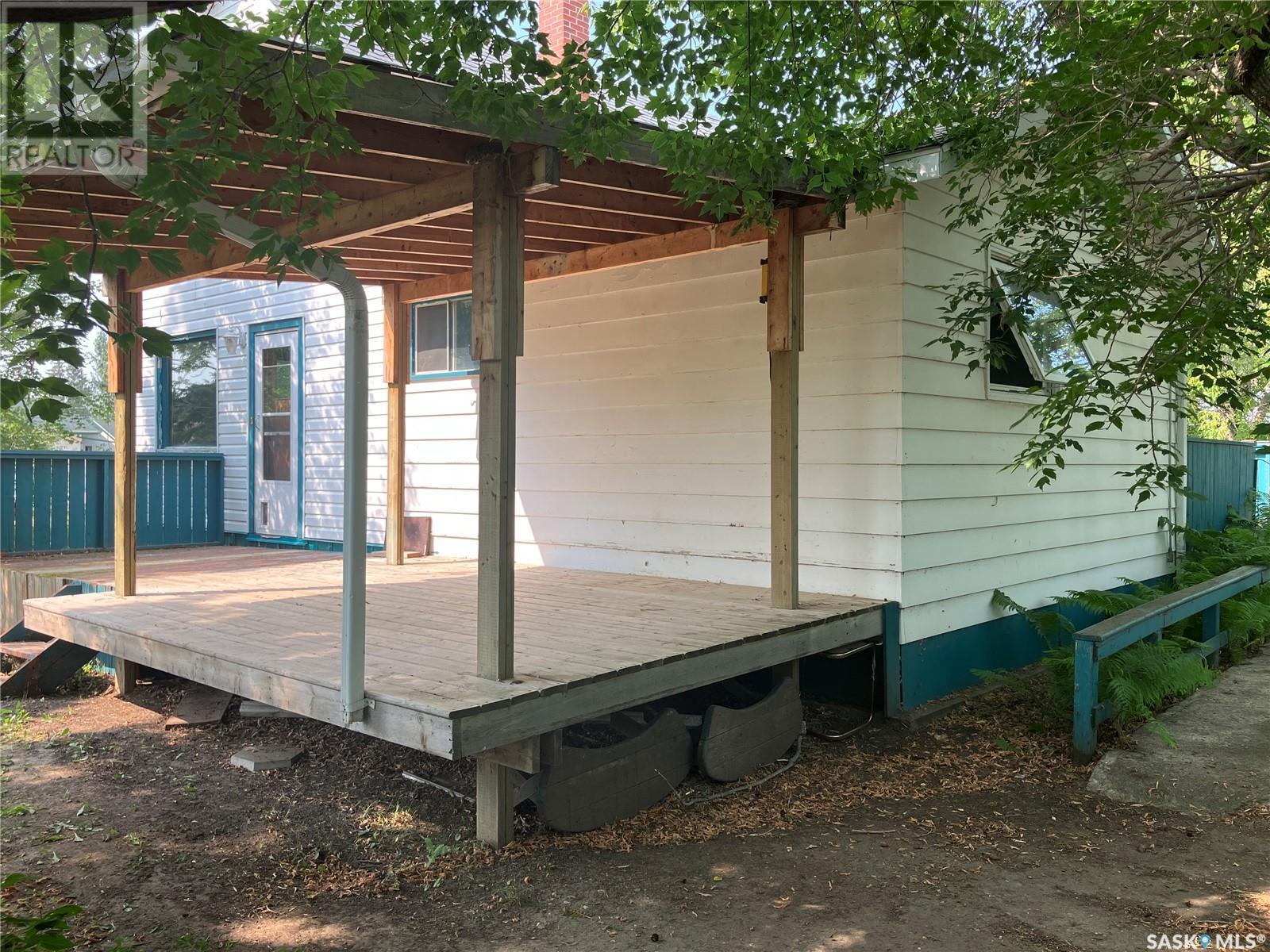300 5th Street N Property Photo 5