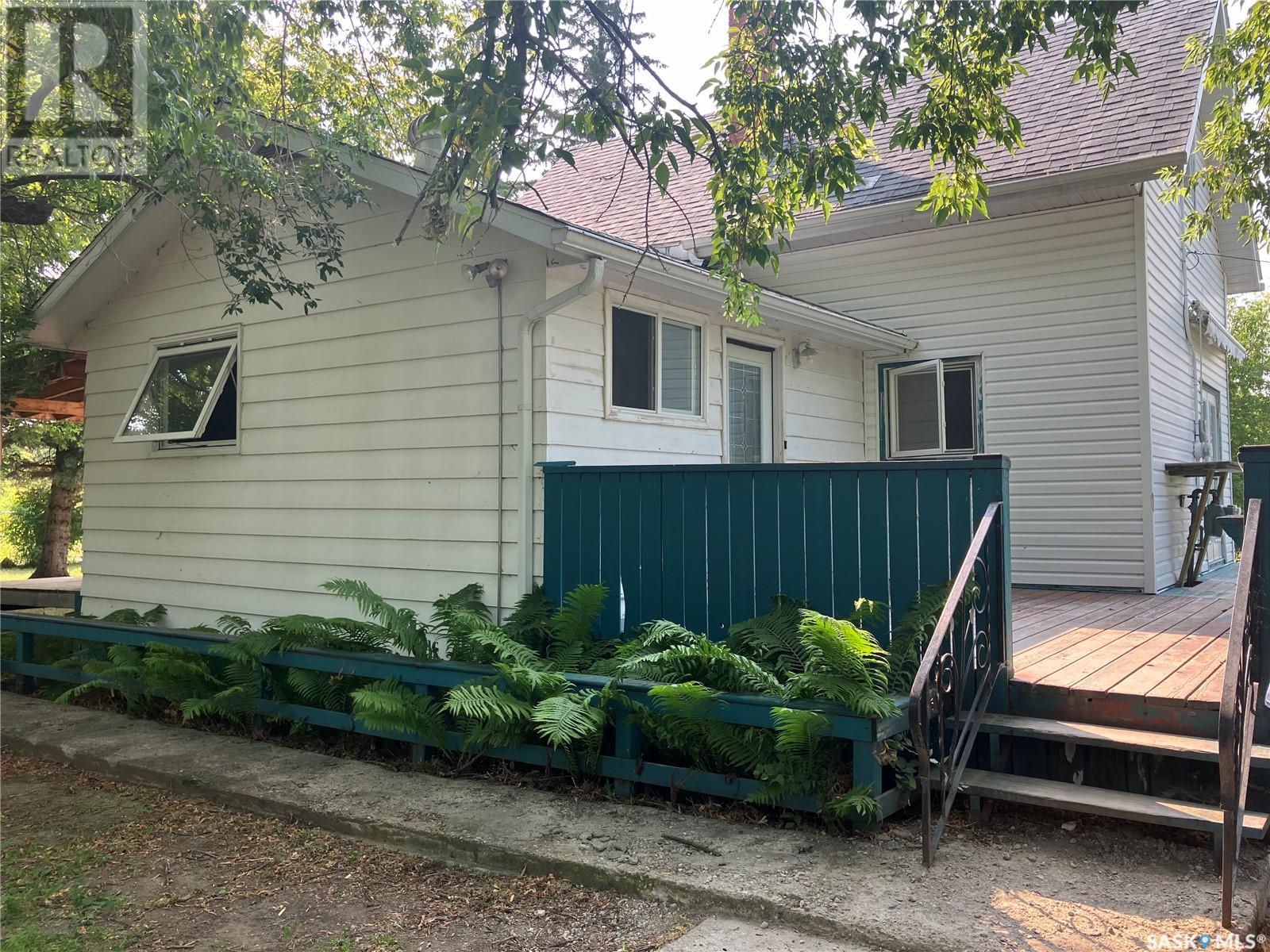 300 5th Street N Property Photo 6