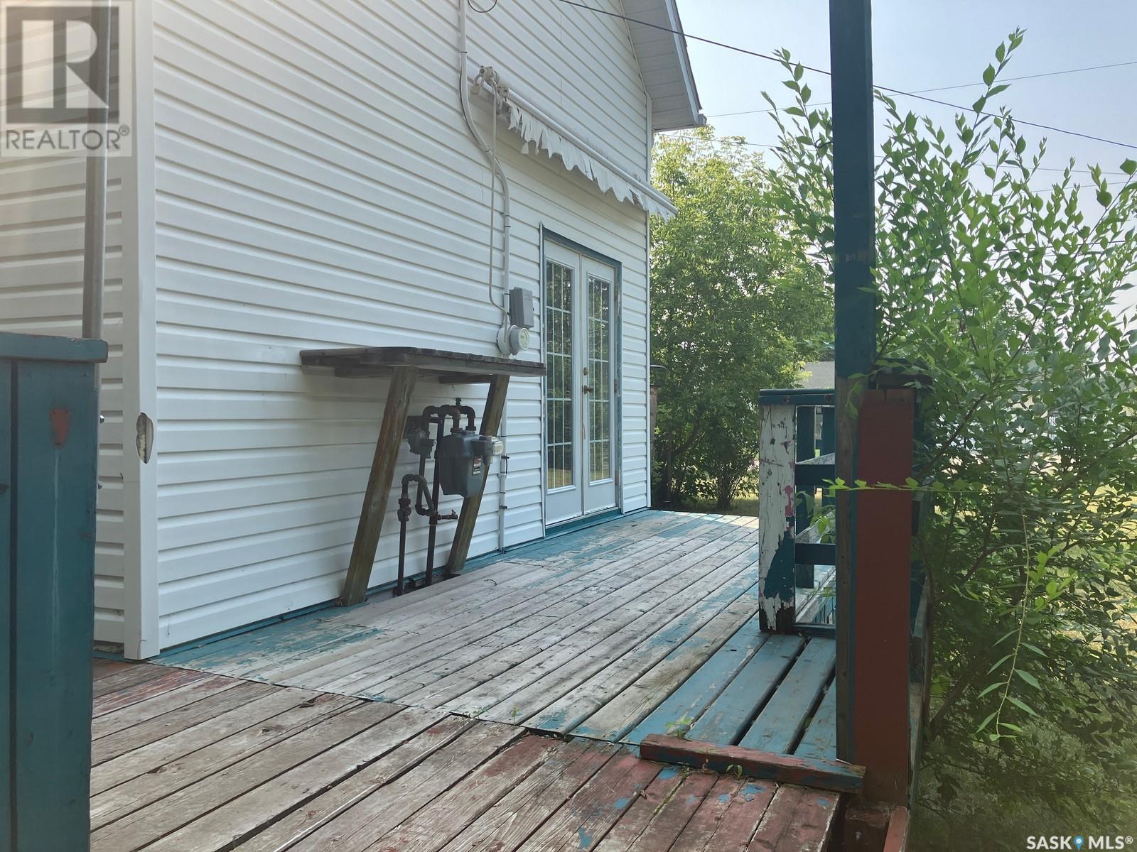 300 5th Street N Property Photo 7