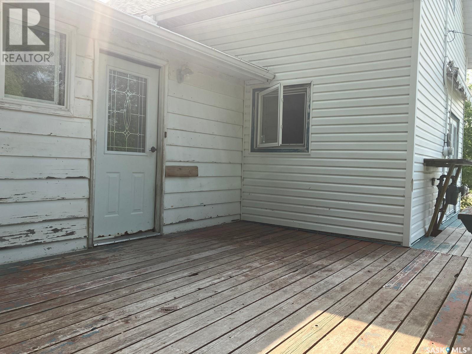 300 5th Street N Property Photo 8