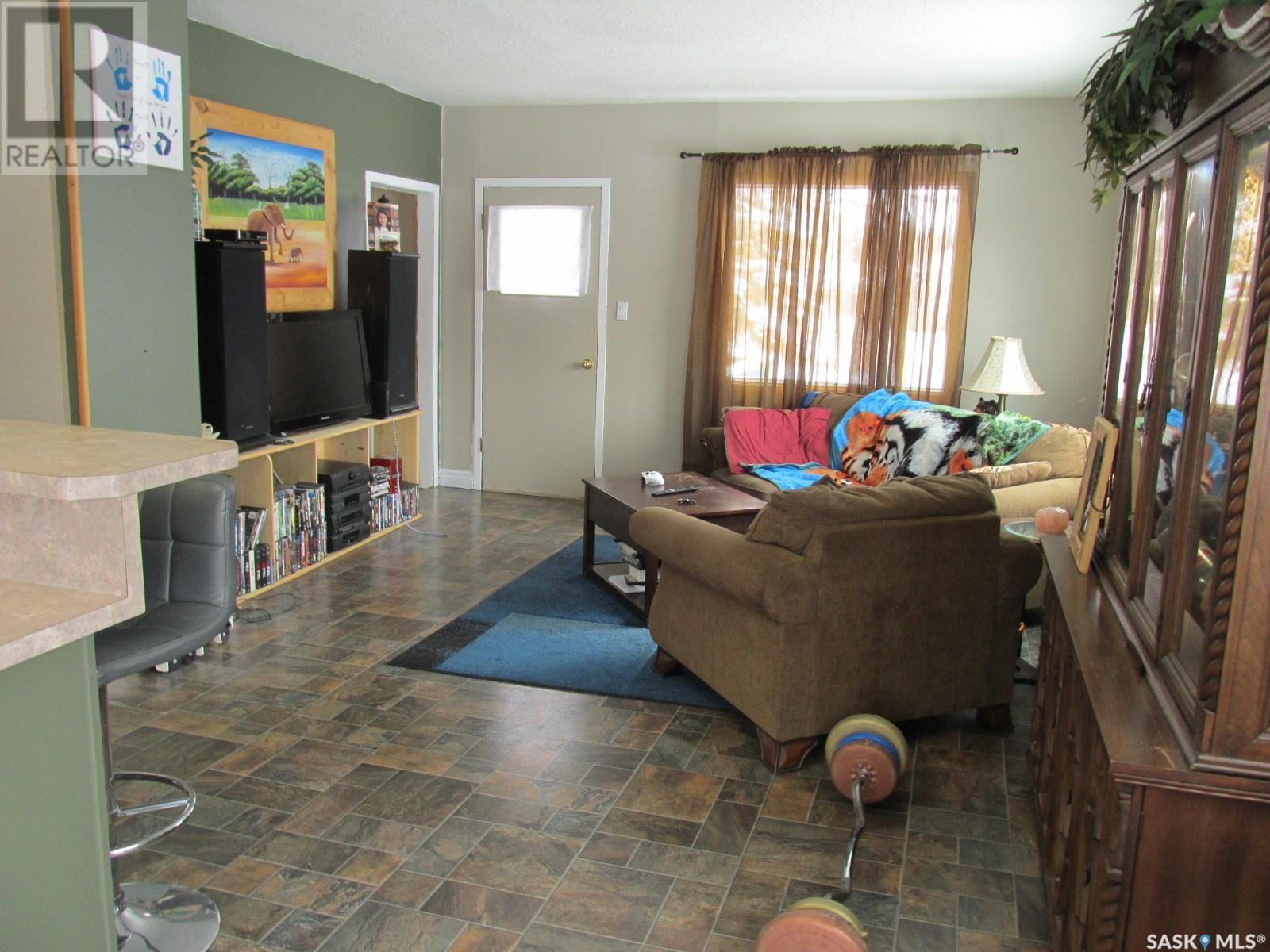 300 5th Street N Property Photo 16