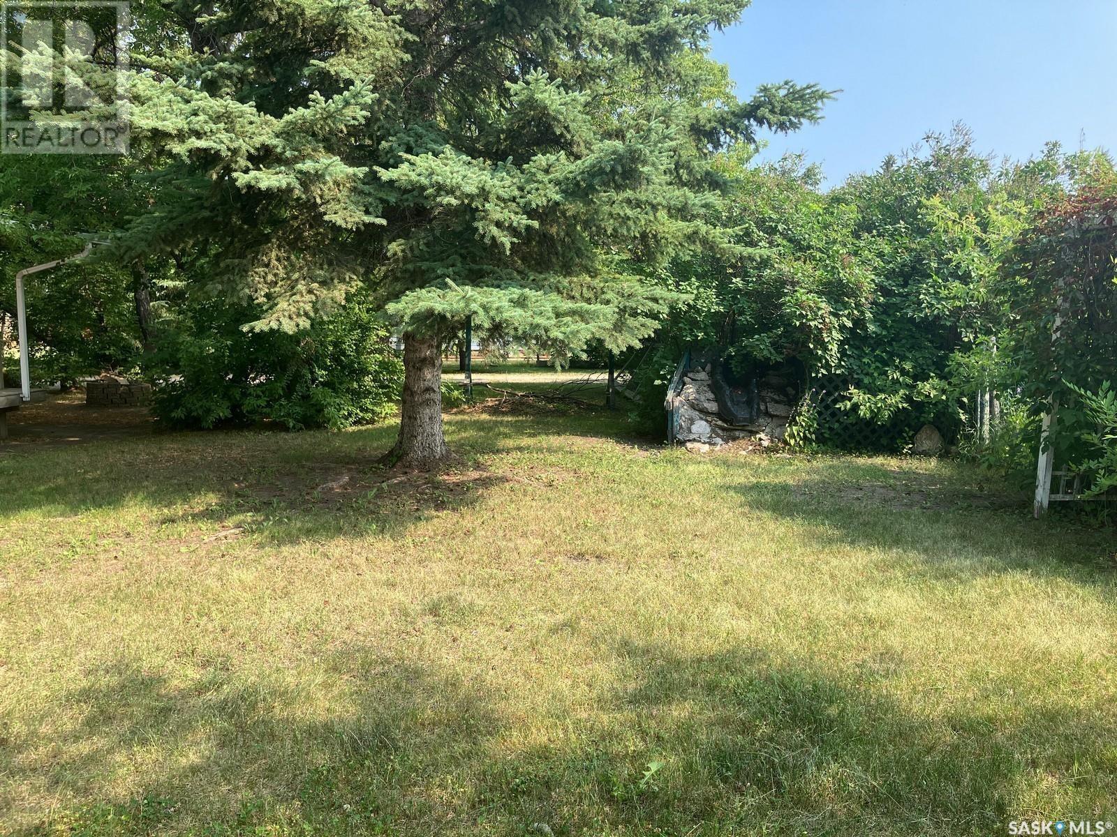300 5th Street N Property Photo 37